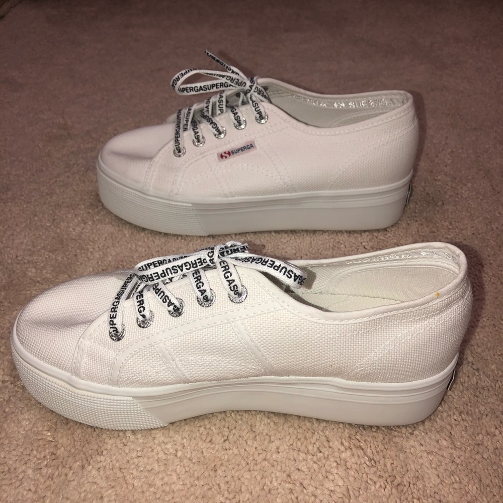 SUPERGA 2799 PLATFORM SNEAKERS SIZE 38 EUC WHITE